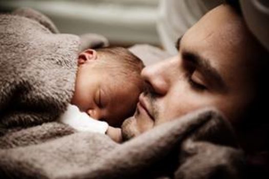 THE GREAT BENEFITS OF CO-SLEEPING WITH YOUR NEW-BORN BABY