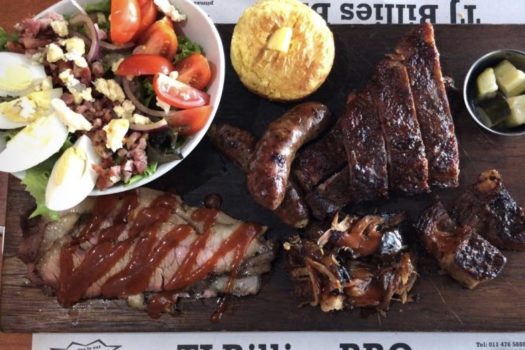 LUNCHING IN NORTHCLIFF IN TRUE SOUTHERN AMERICAN STYLE