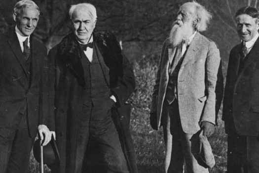 FORD’S ROAD TRIP SURVIVAL GUIDE FOR THE HOLIDAYS