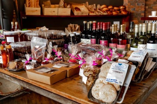 THE GOURMET GROCER BRINGING LOCAL HOME