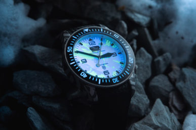 LAND ROVER CLASSIC UNVEILS EXCLUSIVE ELLIOT BROWN WATCH