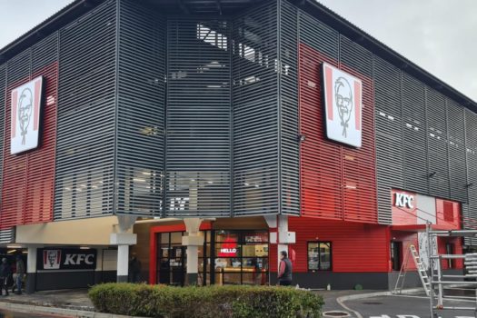 KFC OPENS HIGH-TEC, HIGH TOUCH RESTAURANT IN CT