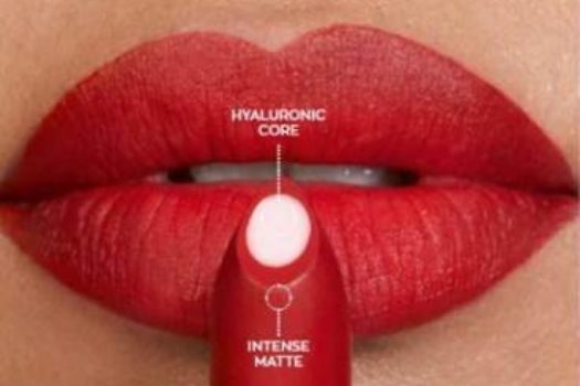 AVON LAUNCH WORLD’S 1ST MATTE LIPSTICK WITH HYDRATING HYALURONIC CORE