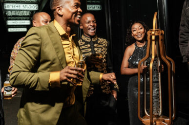 SAVANNA NEAT TOASTED OAK IS HERE – AND SO ARE THE GIVAHS