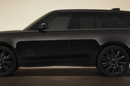 RANGE ROVER SV BLACK: PIONEERING SENSORY AUDIO AND NEW DESIGN DETAILS