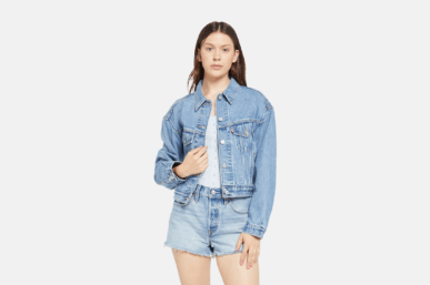 LEVI’S® REDEFINES TIMELESS ICONS FOR THE 2025 SPRING / SUMMER COLLECTION