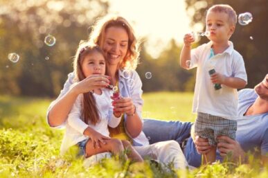 BOND WITH YOUR CHILD THIS HOLIDAY SEASON & LEARN THROUGH PLAN