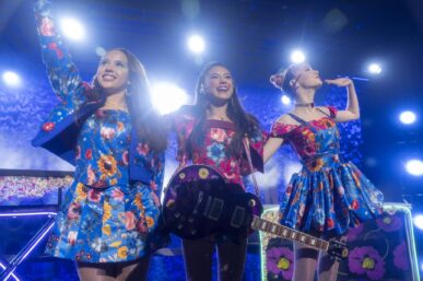 CELEBRATE FESTIVE SEASON WITH HOLIDAY SPECIALS ON DISNEY CHANNELS