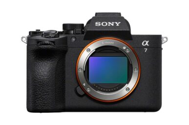 SONY LAUNCHES ALPHA 7 V AND FE 28-70MM F3.5-5.6 OSS II