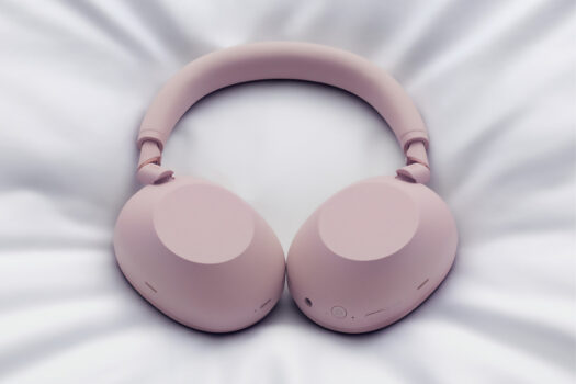 GETTING THE GIFT SHE ACTUALLY WANTS: SONYS MOTHER’S DAYS GIFT GUIDE
