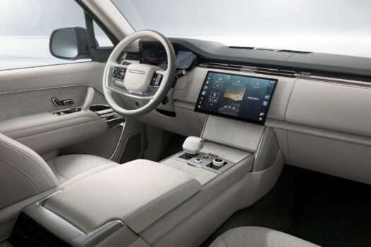 PINNACLE OF RANGE ROVER LUXURY & TECH WITH RANGE ROVER SV ULTRA