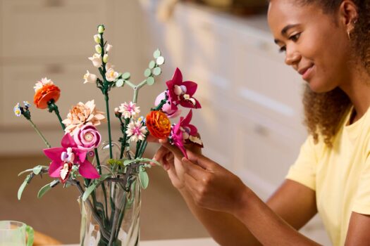 BUILD THE LOVE THIS MOTHERS DAY : GUIDE TO GIVING MOM DAY SHE ACTUALLY WANTS